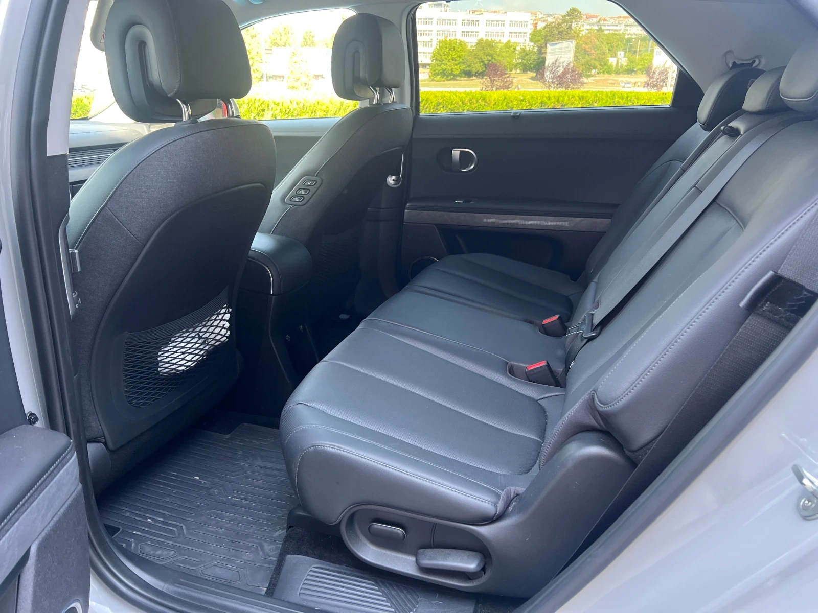 Hyundai Ioniq 5 Luxury 72kwh AWD, снимка 13 - Автомобили и джипове - 56162747