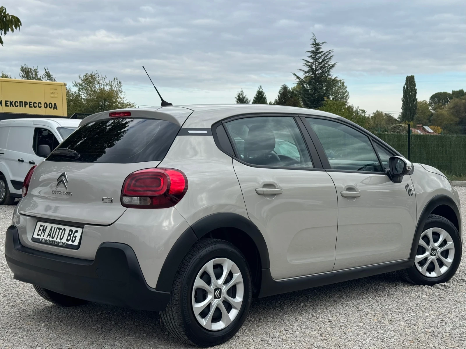 Citroen C3 1.2 Puretech /СОБСТВЕН ЛИЗИНГ/, снимка 4 - Автомобили и джипове - 56441235