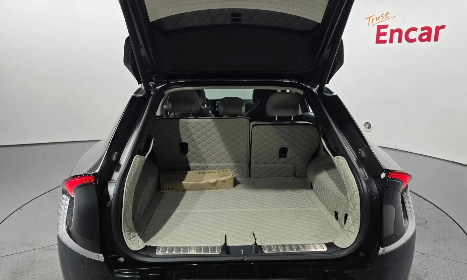 Kia EV6, снимка 13 - Автомобили и джипове - 56615628