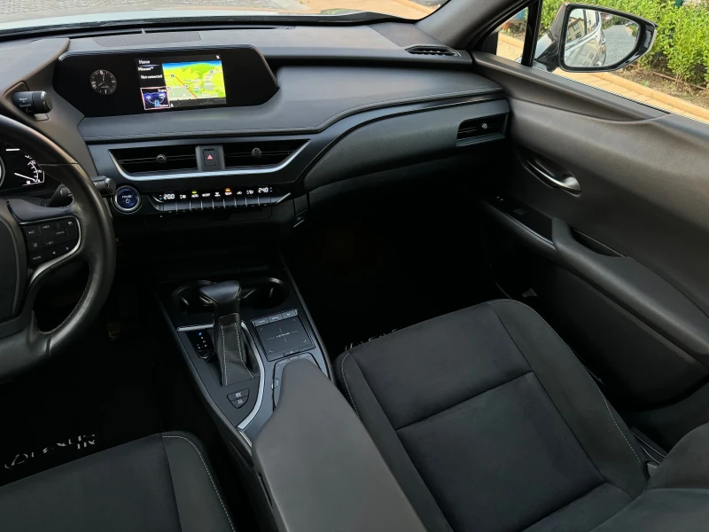 Lexus UX 250h [[[ 4Х4 ]]] ГАРАНЦИОНЕН | ПЪЛНА ИСТОРИЯ В ЛЕКСУС, снимка 13 - Автомобили и джипове - 51918353