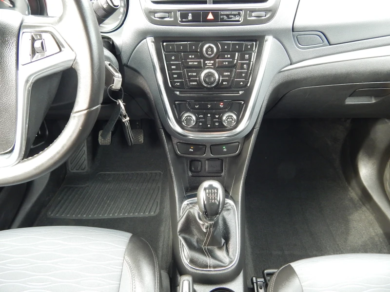 Opel Mokka 1.7D* 48000km* НОВА* , снимка 12 - Автомобили и джипове - 52157152