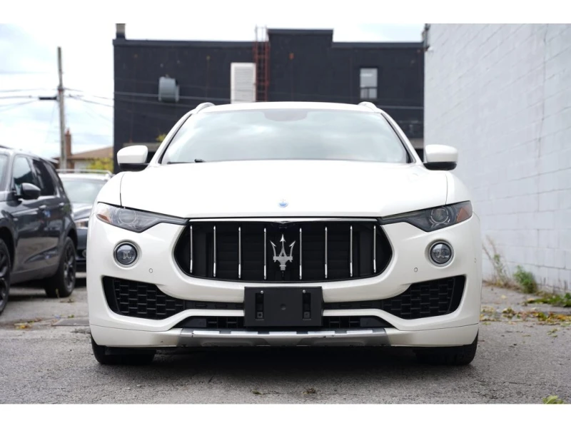 Maserati Levante * S / AWD/ LEATHER/ PANOROOF/ RED INSIDE * CARFAX , снимка 5 - Автомобили и джипове - 52944375