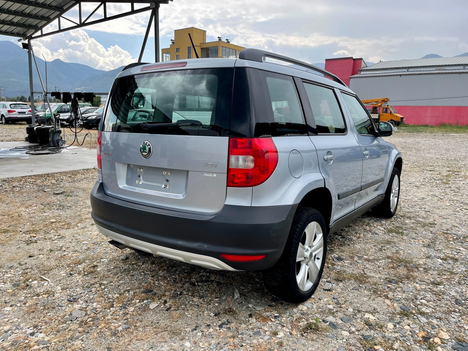 Skoda Yeti 2.0 TDI 4X4 - изображение 5