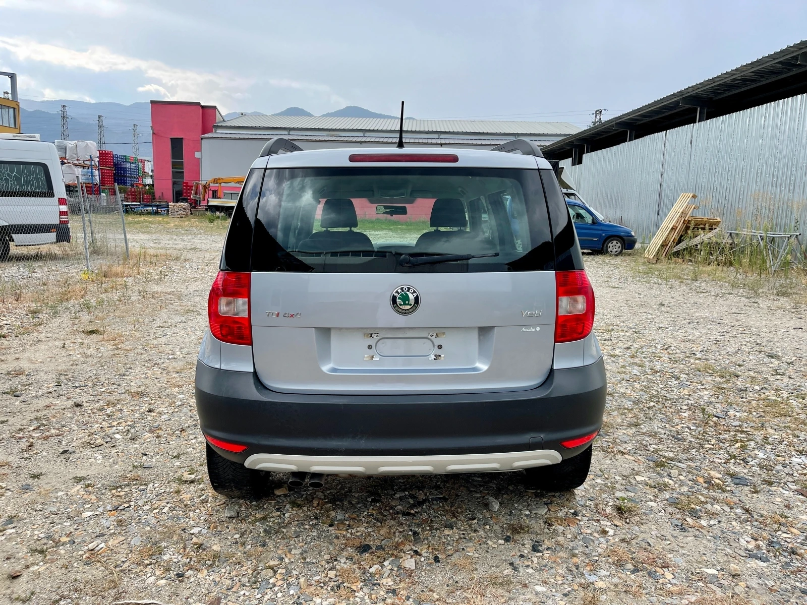 Skoda Yeti 2.0 TDI 4X4 - изображение 4