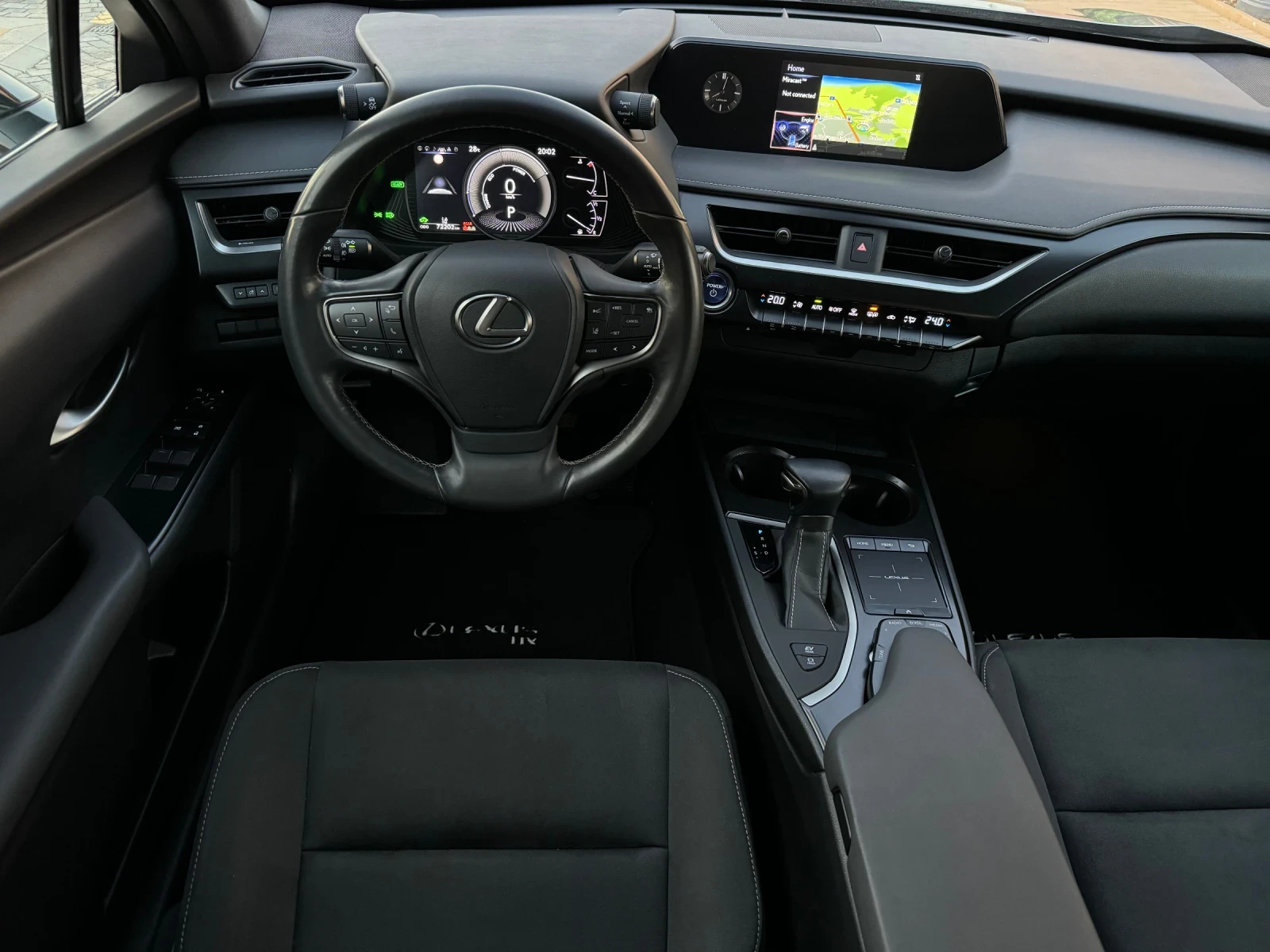 Lexus UX 250h [[[ 4Х4 ]]] ГАРАНЦИОНЕН | ПЪЛНА ИСТОРИЯ В ЛЕКСУС - изображение 9