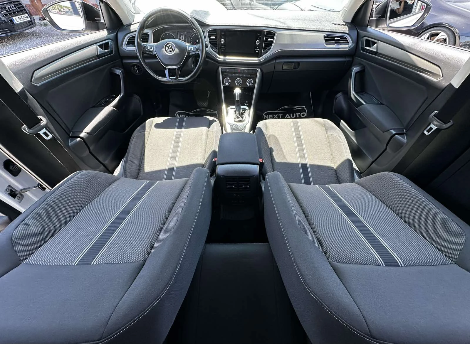 VW T-Roc 2.0TDI 150HP DSG DISTRONIC EURO6D - изображение 10