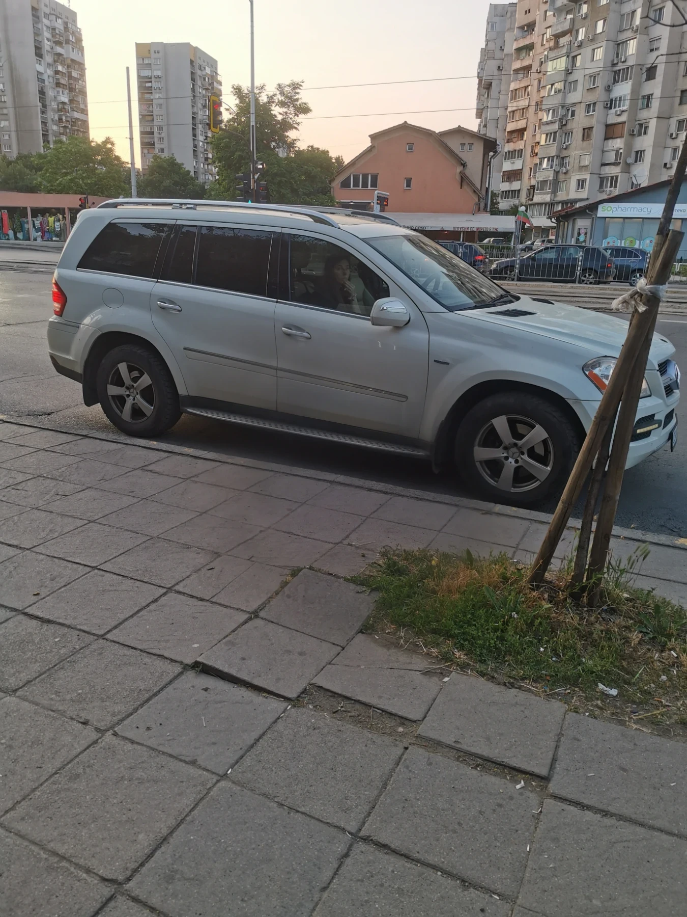 Mercedes-Benz GL 350  - изображение 4