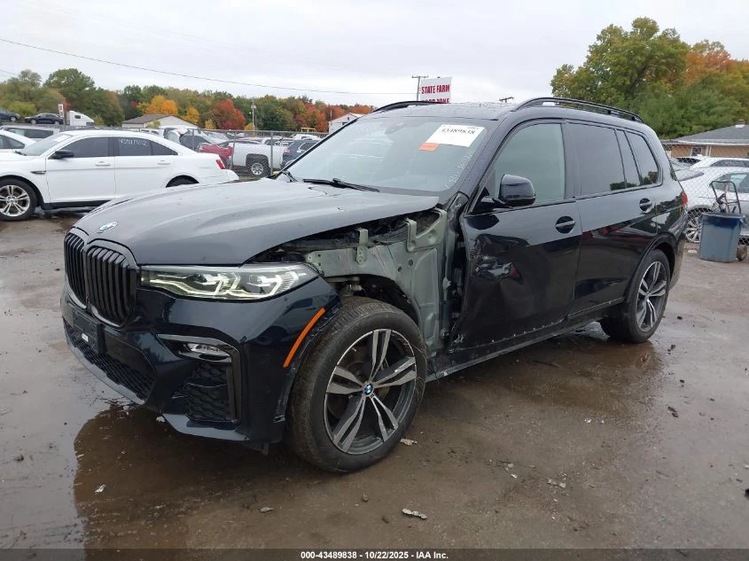 BMW X7 2021 BMW X7 XDRIVE40I - изображение 3