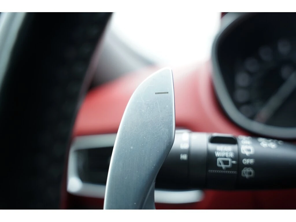 Maserati Levante * S / AWD/ LEATHER/ PANOROOF/ RED INSIDE * CARFAX  | Mobile.bg � ����������� 15