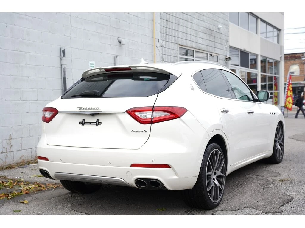 Maserati Levante * S / AWD/ LEATHER/ PANOROOF/ RED INSIDE * CARFAX  - изображение 6