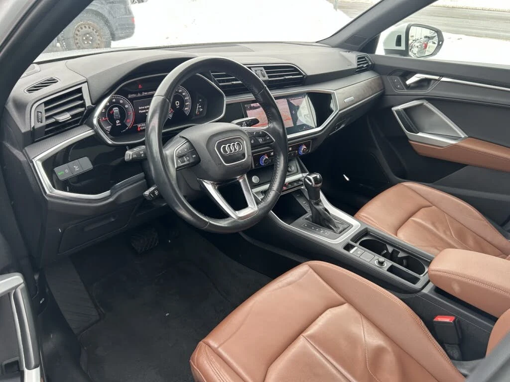 Audi Q3 Prestige S Line* 45TFSI* АвтоКредит* (ЦЕНА ДО БГ) - изображение 7