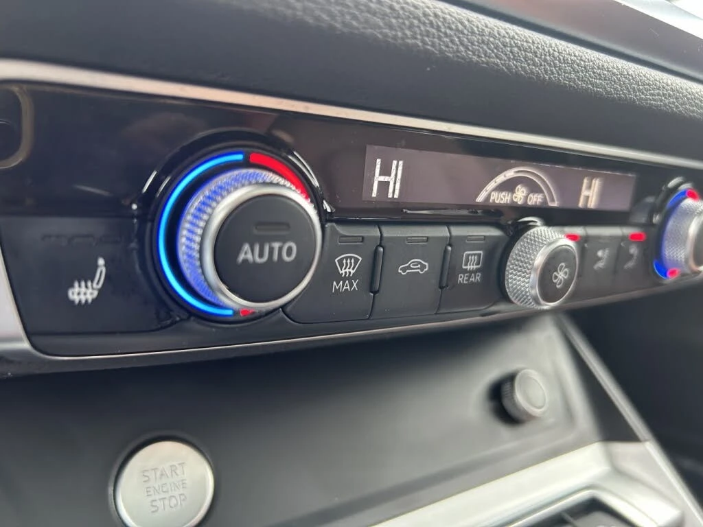 Audi Q3 Prestige S Line* 45TFSI* ����������* (���� �� ��) | Mobile.bg � ����������� 12