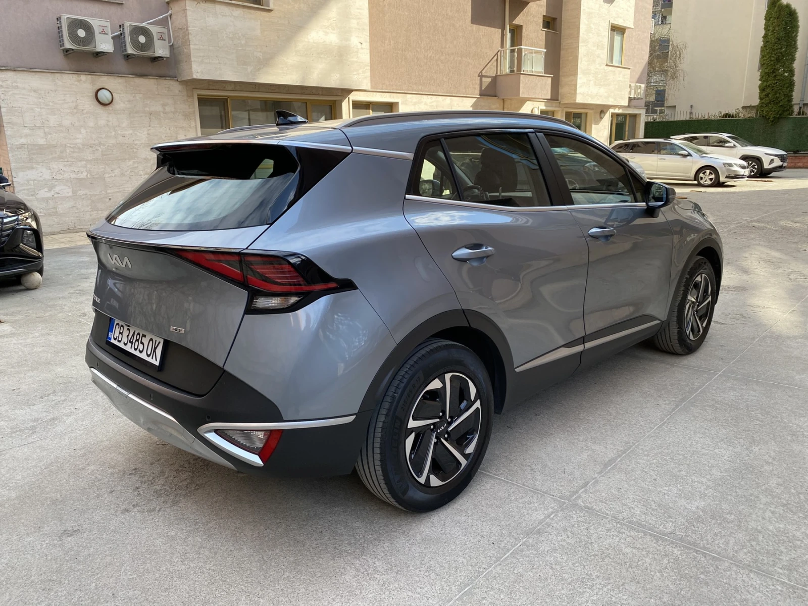 Kia Sportage 1.6 T-GDi/ HYBRID/ Active Business, снимка 5 - Автомобили и джипове - 53763975