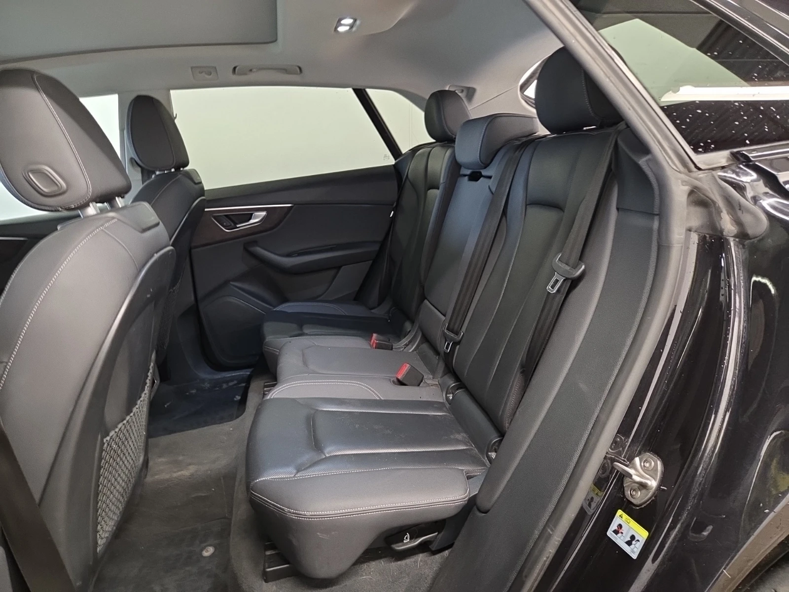 Audi Q8 Progressiv * * CARFAX * * АВТО КРЕДИТ * * , снимка 7 - Автомобили и джипове - 54360903