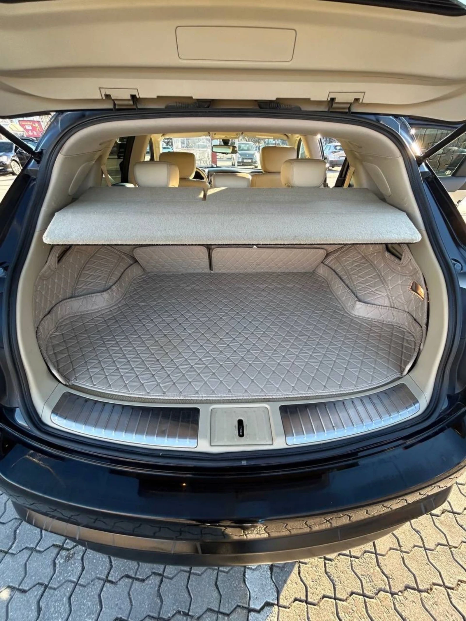 Infiniti Fx 30 3.0 S, снимка 12 - Автомобили и джипове - 54460446