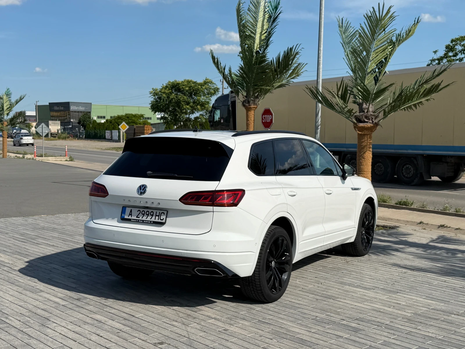 VW Touareg     R-Line 3.0 V6 TDI 286 к.с. 4Motion, снимка 6 - Автомобили и джипове - 54824991