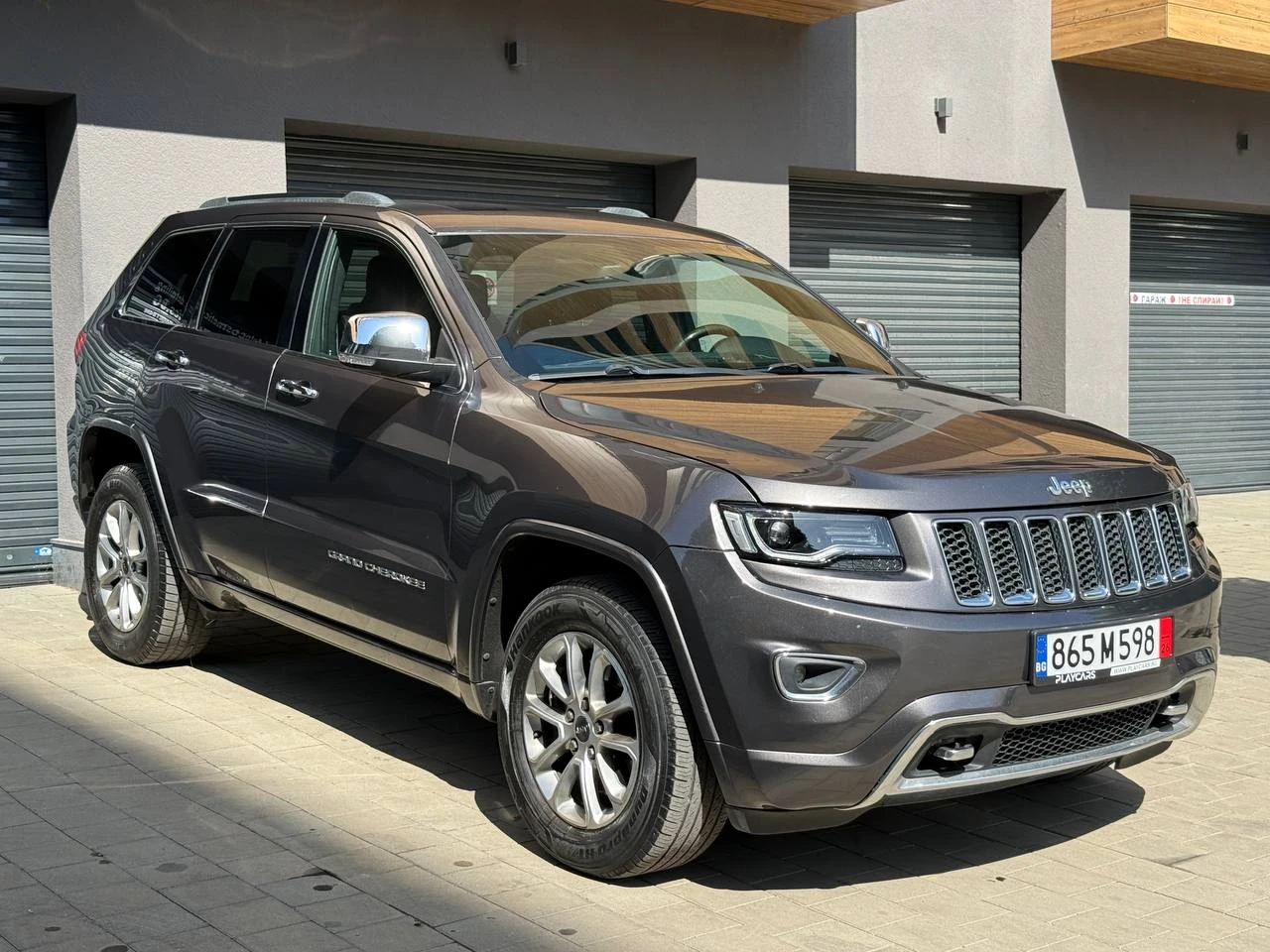 Jeep Grand cherokee 5.7V8HEMI* 4X4* OVERLAND* ОБСЛУЖЕН!, снимка 3 - Автомобили и джипове - 55425229