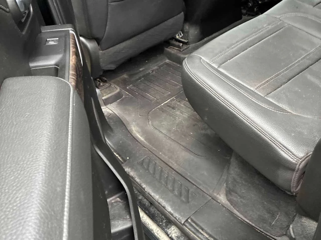 Gmc Sierra * Denali * CARFAX * ��� ������������ ������ | Mobile.bg � ����������� 13