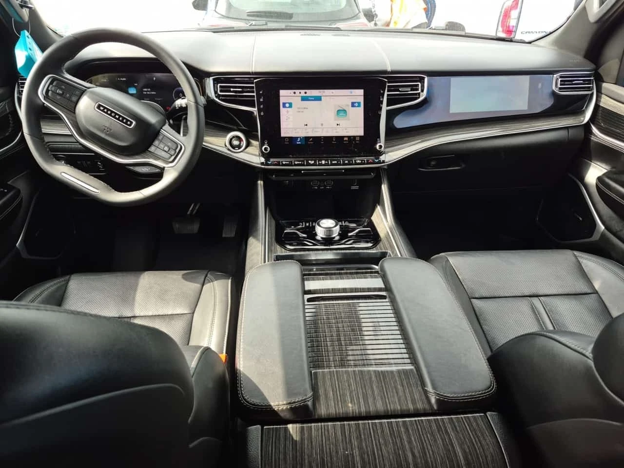 Jeep Grand Wagoneer Series III / Distronic / Hud /Carfax / ����������  | Mobile.bg � ����������� 2