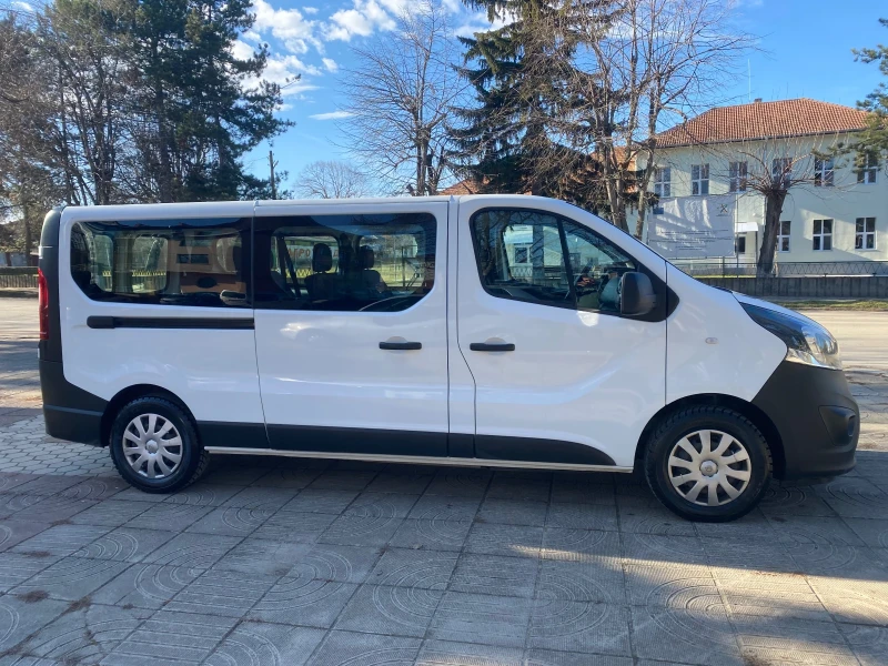 Opel Vivaro Opel Vivaro 1.6 CDTI 8+ 1 дълга база, снимка 2 - Бусове и автобуси - 48884817