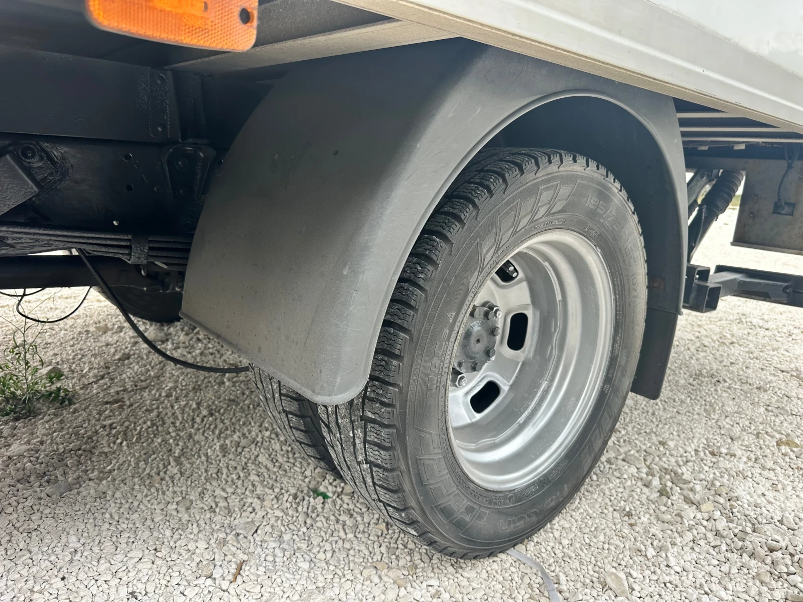 Iveco 35c15 3.0 двойни гуми Фургон падащ борд - изображение 5