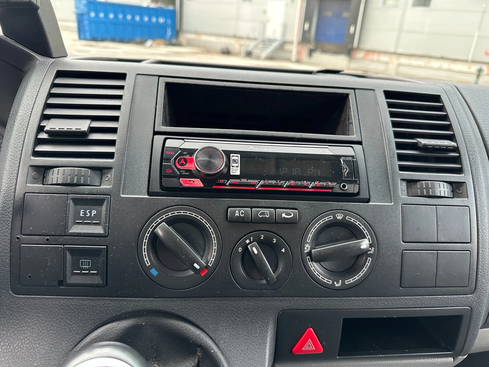 VW Transporter 2.5d 174 к.с. - изображение 6