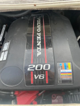 Моторна яхта Larson 4.3Volvo Penta, снимка 11
