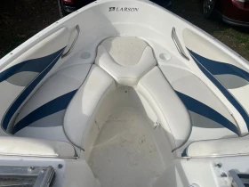 Моторна яхта Larson 4.3Volvo Penta, снимка 8