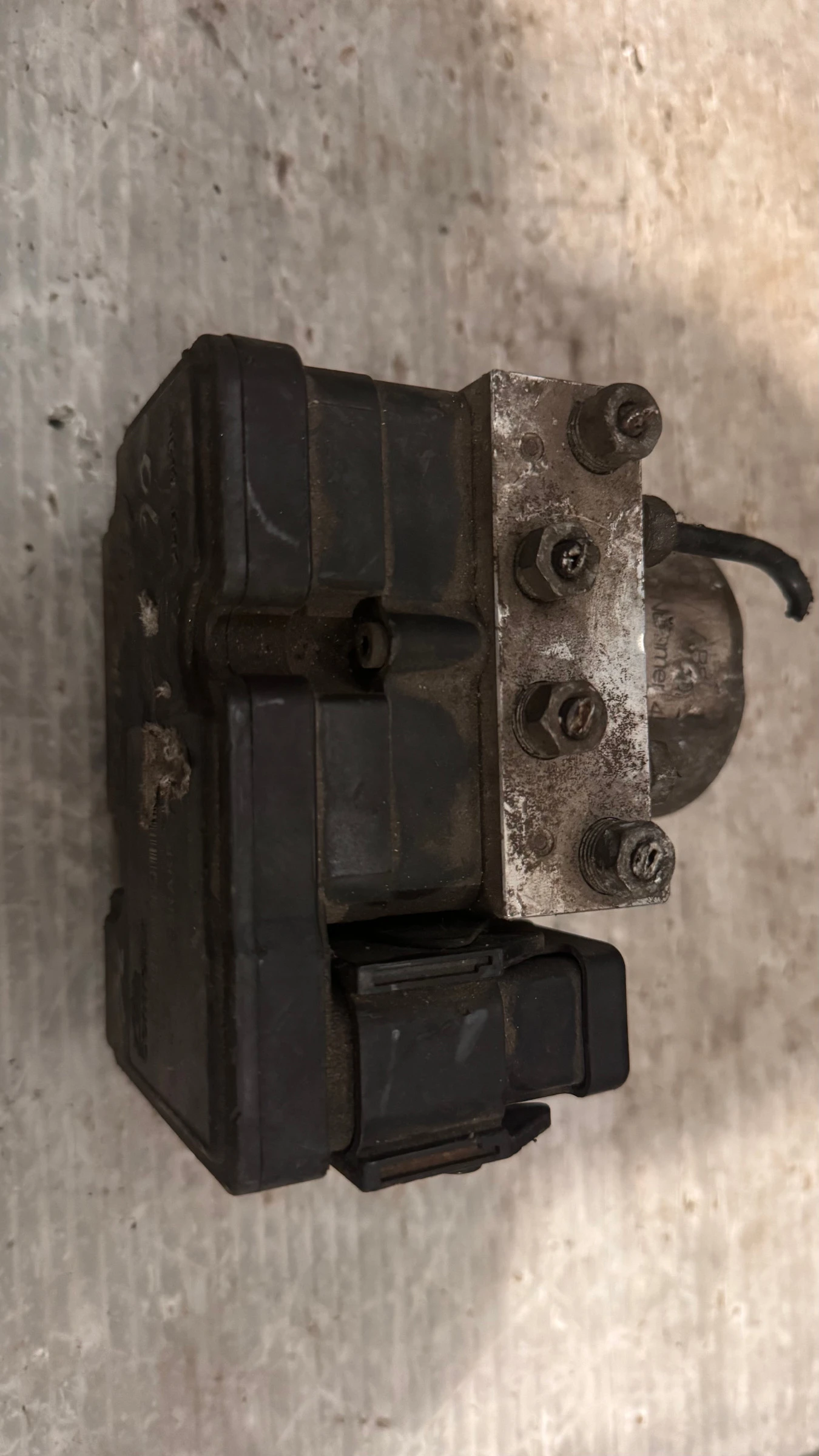 ABS  / ABS   Ford Focus -  10.0970-0110.3 / 10.0207-0052.4 | Mobile.bg   1