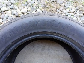 Гуми Зимни 255/60R18, снимка 4