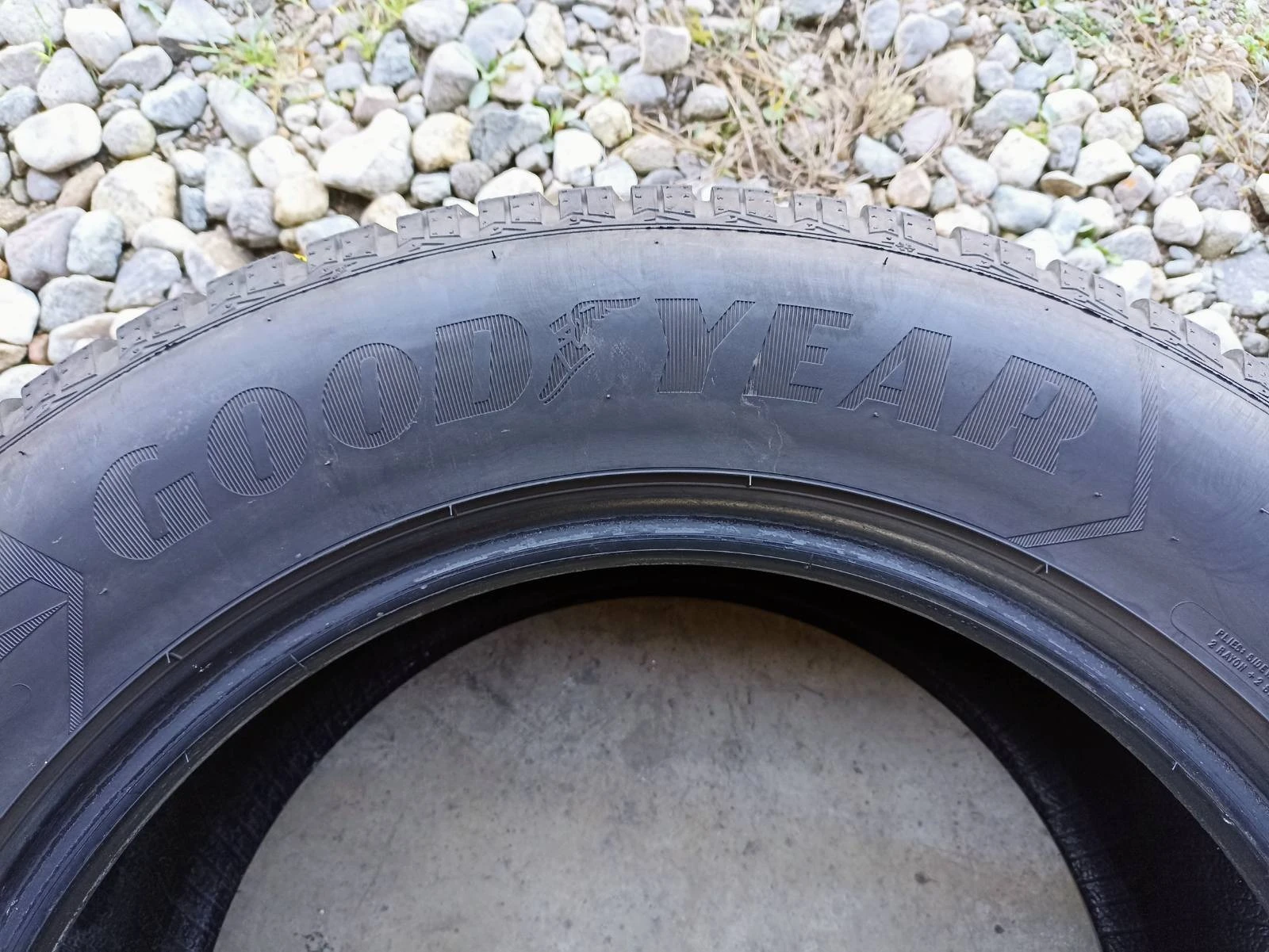 ���� 255/60R18 | Mobile.bg � ����������� 4