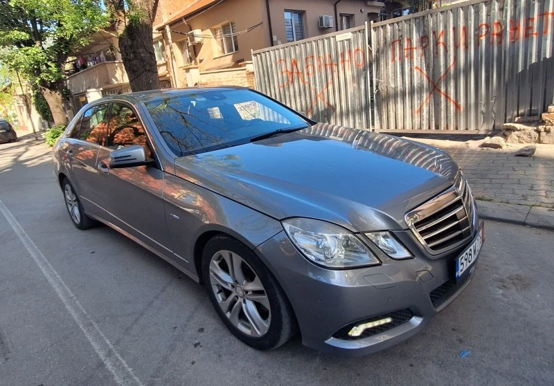 Mercedes-Benz E 250 AVANGARDE, снимка 2 - Автомобили и джипове - 47033996