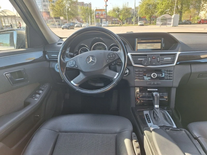 Mercedes-Benz E 250 AVANGARDE, снимка 13 - Автомобили и джипове - 47033996