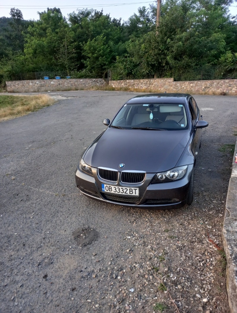 BMW 320, снимка 6 - Автомобили и джипове - 46333860
