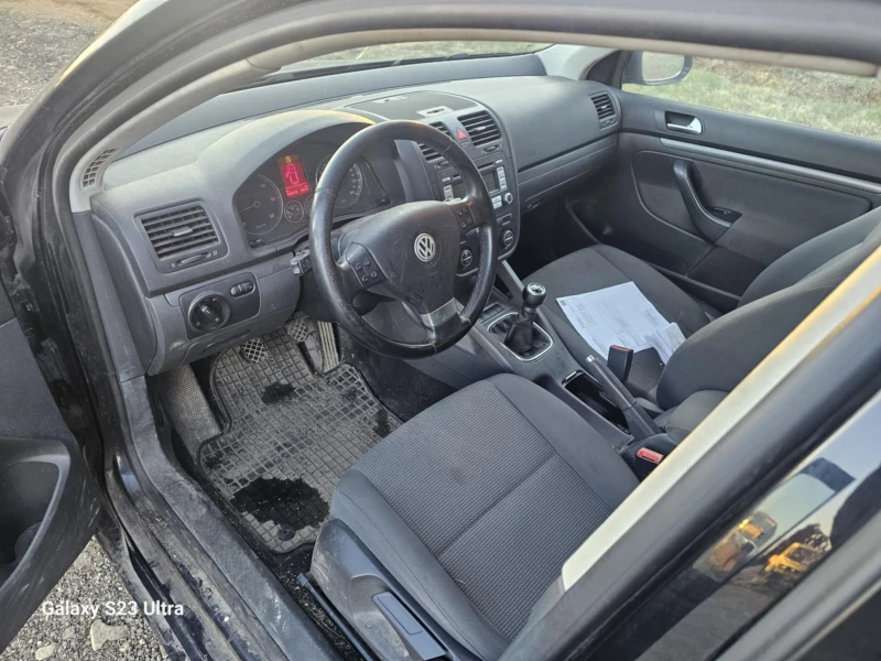 VW Golf 1.9, снимка 5 - Автомобили и джипове - 48130061