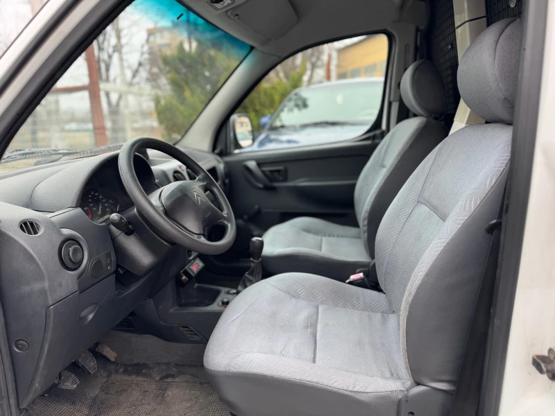 Citroen Berlingo 1.9d Hladilen, снимка 6 - Автомобили и джипове - 48207184