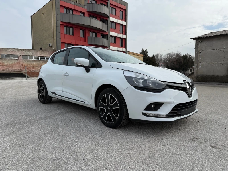 Renault Clio 1.5dci-navi, снимка 8 - Автомобили и джипове - 48839417