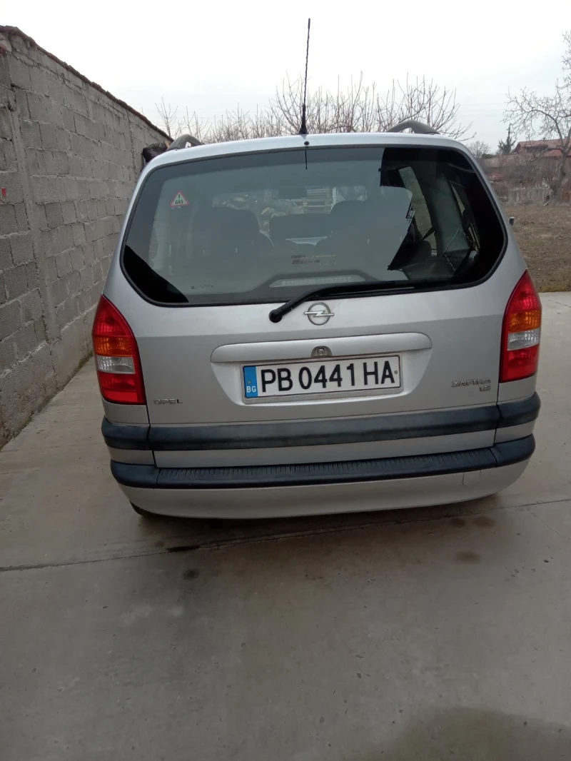 Opel Zafira 1.8 16V s gazov incekcion, снимка 2 - Автомобили и джипове - 48896862