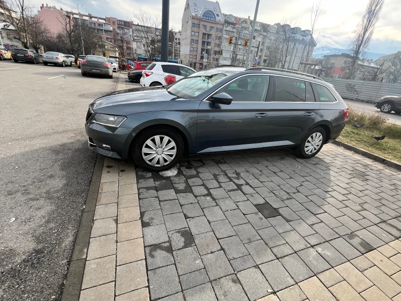 Skoda Superb, снимка 2 - Автомобили и джипове - 49425027