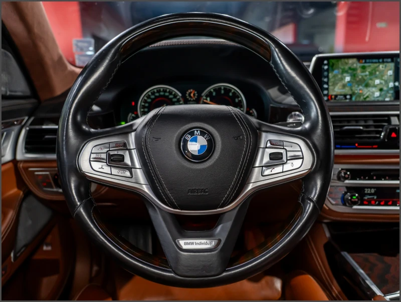 BMW 750 Li xDrive* Individual, снимка 9 - Автомобили и джипове - 51496691