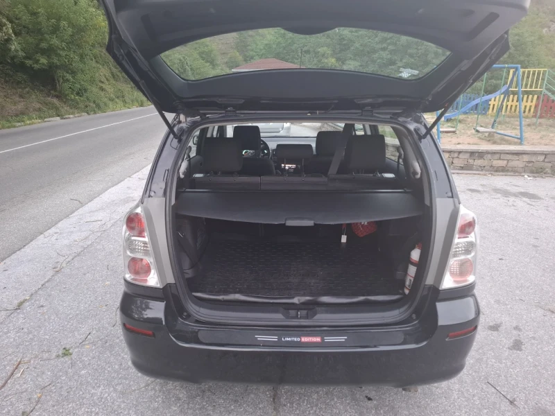 Toyota Corolla verso, снимка 5 - Автомобили и джипове - 52370403