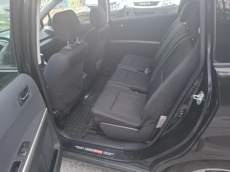 Toyota Corolla verso, снимка 8 - Автомобили и джипове - 52370403