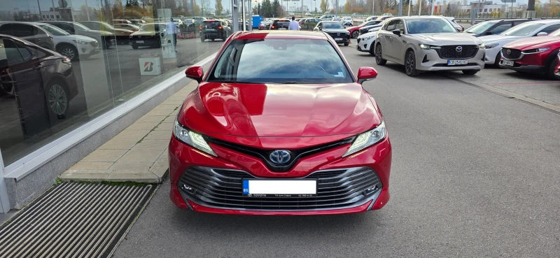 Toyota Camry LUXURY, снимка 7 - Автомобили и джипове - 52549643