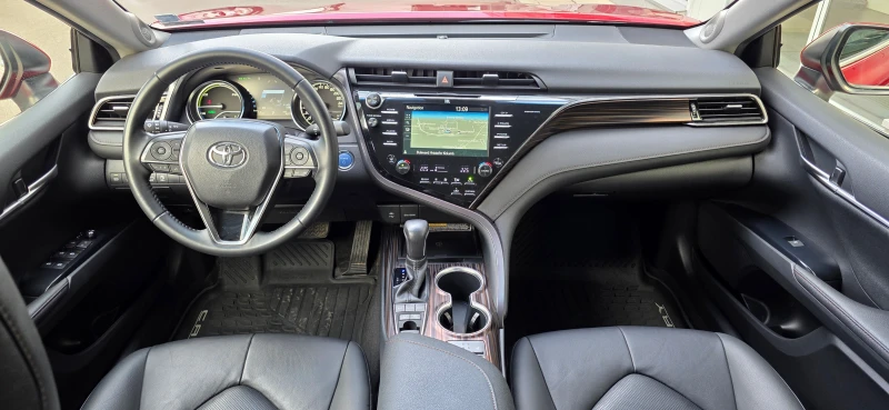 Toyota Camry LUXURY, снимка 9 - Автомобили и джипове - 52549643