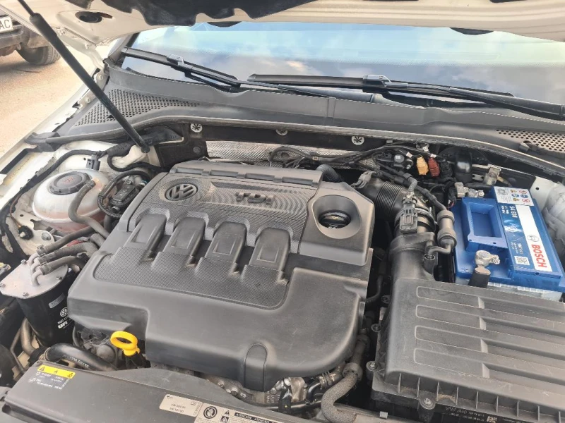 VW Golf 1.6 TDI DSG HIGHLINE, снимка 15 - Автомобили и джипове - 52579332
