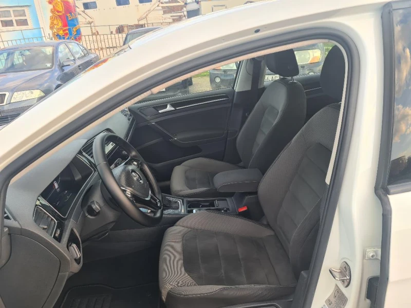 VW Golf 1.6 TDI DSG HIGHLINE, снимка 10 - Автомобили и джипове - 52579332