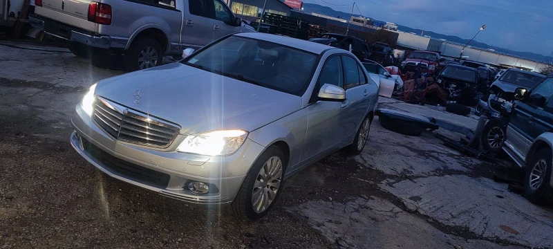 Mercedes-Benz C 350 i 272 к.с., снимка 6 - Автомобили и джипове - 52617797
