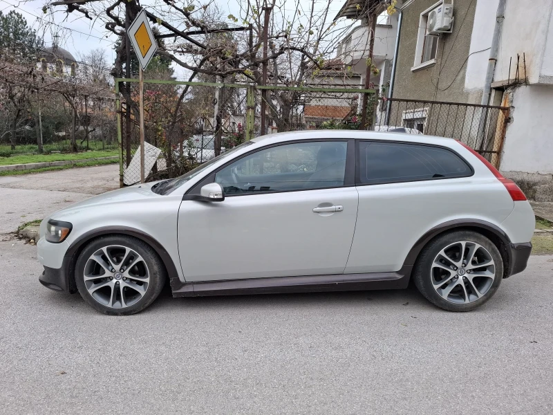 Volvo C30, снимка 4 - Автомобили и джипове - 52712989