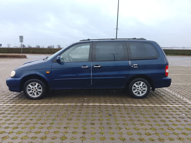 Kia Carnival, снимка 2 - Автомобили и джипове - 53051563