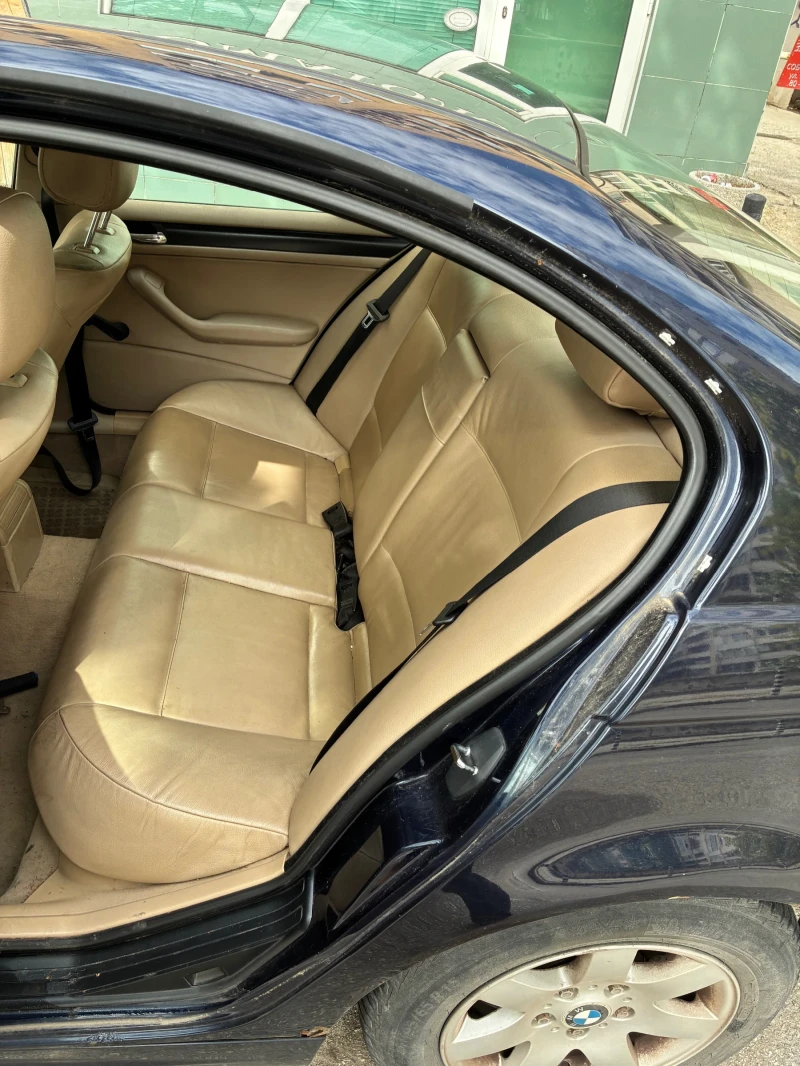 BMW 316 316i Facelift, снимка 6 - Автомобили и джипове - 53291882